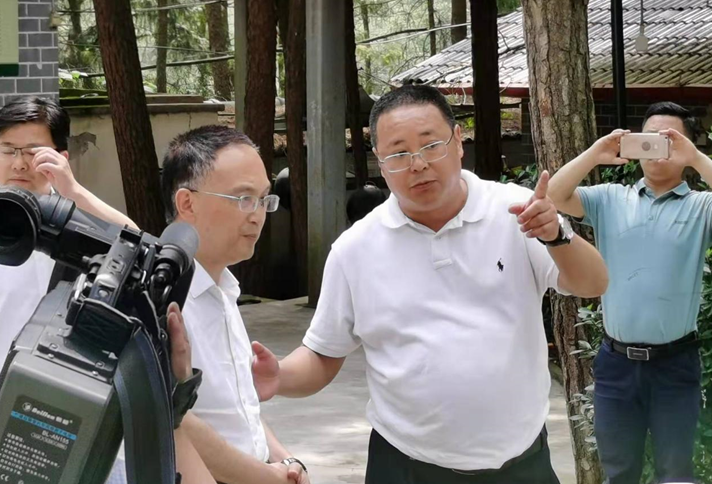 巴中市委常委、袁聞聰赴巴中師巴山牧業(yè)股份有限公司開展服務巴商返鄉(xiāng)創(chuàng)業(yè)專題調研